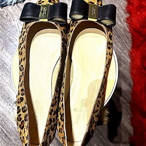 Kate Spade Leopard Print Bow Ballet Flats - Size 9 – Gold Logo – Animal Print